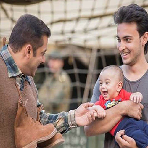 salman and ahil's photo goes on viral