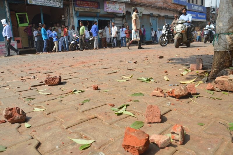 three injoured in dispute of house