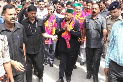 Virbhadra Singh Target BJP at Mandi Rally.