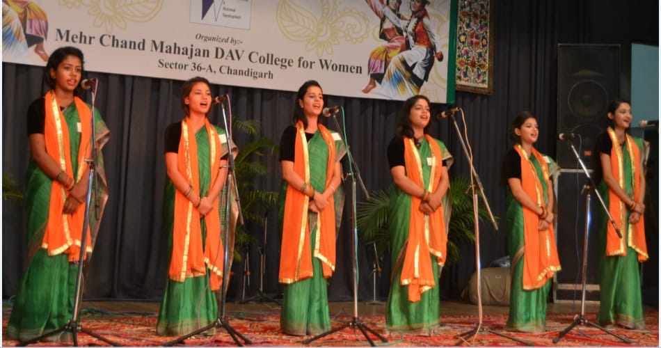 zonal youth festival of punjab university at MCM collage