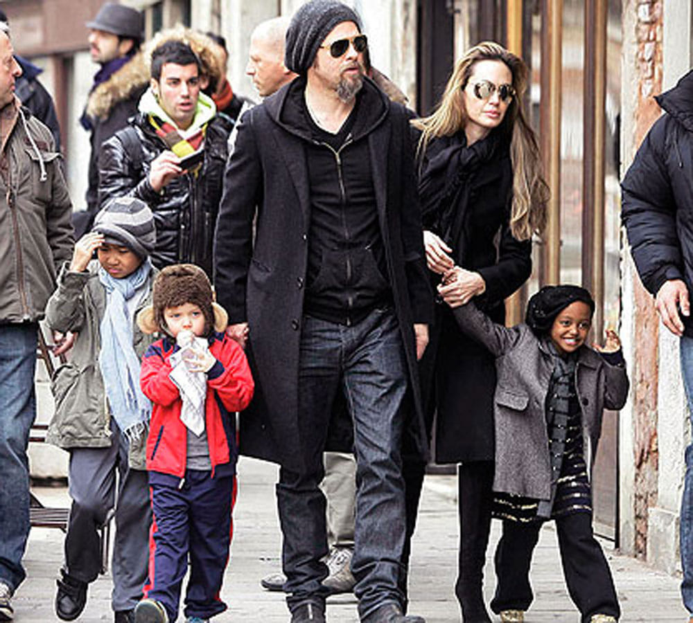 angelina jolly blocked her husband number