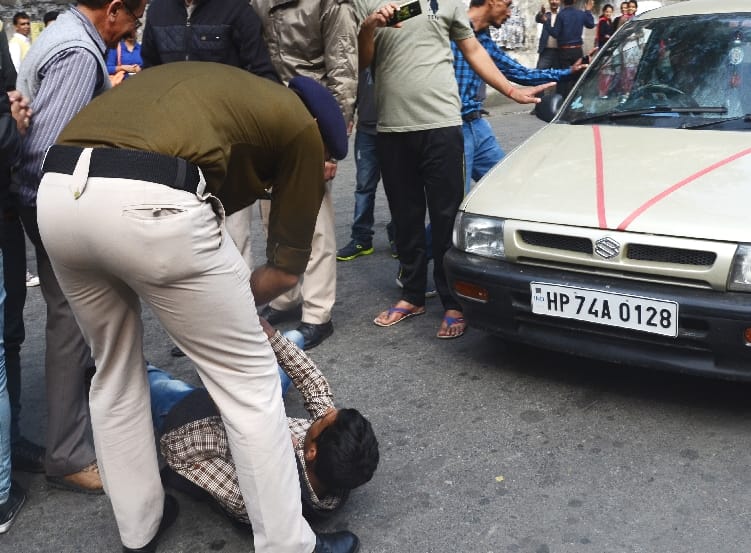 Blind People protest at Chotta Shimla, chakka jam.