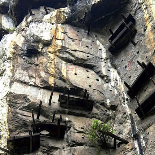 Hanging Coffins and the Mysterious People