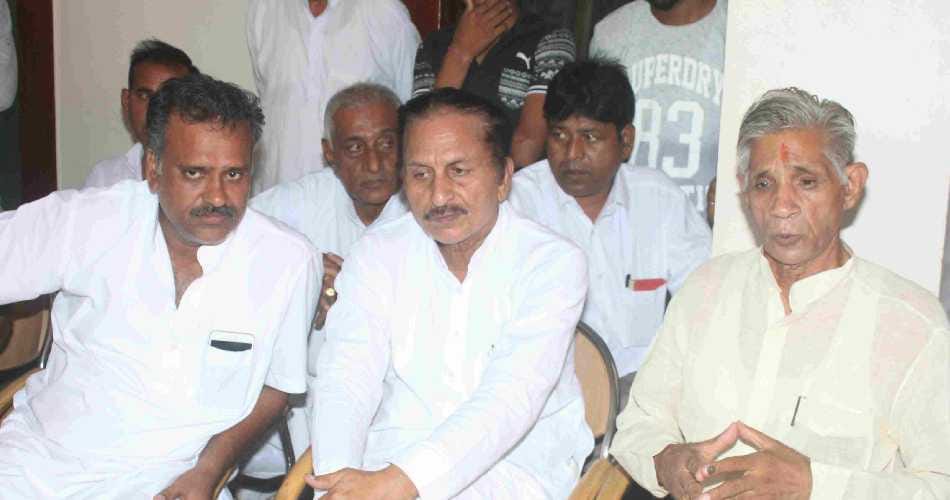Bansiwat temple, aggitation, police case, strike, congress