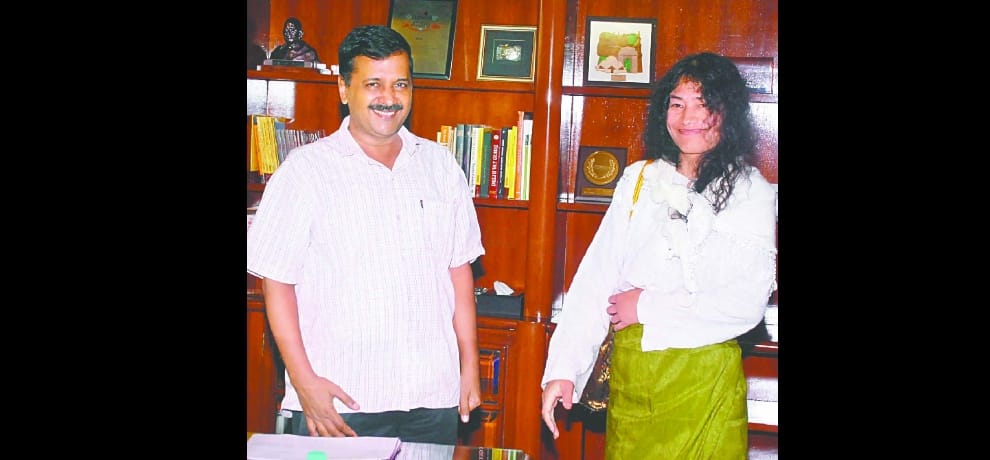 irome sharmila meets kejriwal and asks winning tips