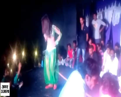 SP leader sarfaraz dancing with bar girls gone viral, 3 arrested