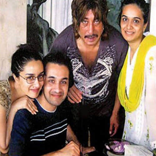 shakti kapoor is anger on daughter shraddha kapoor