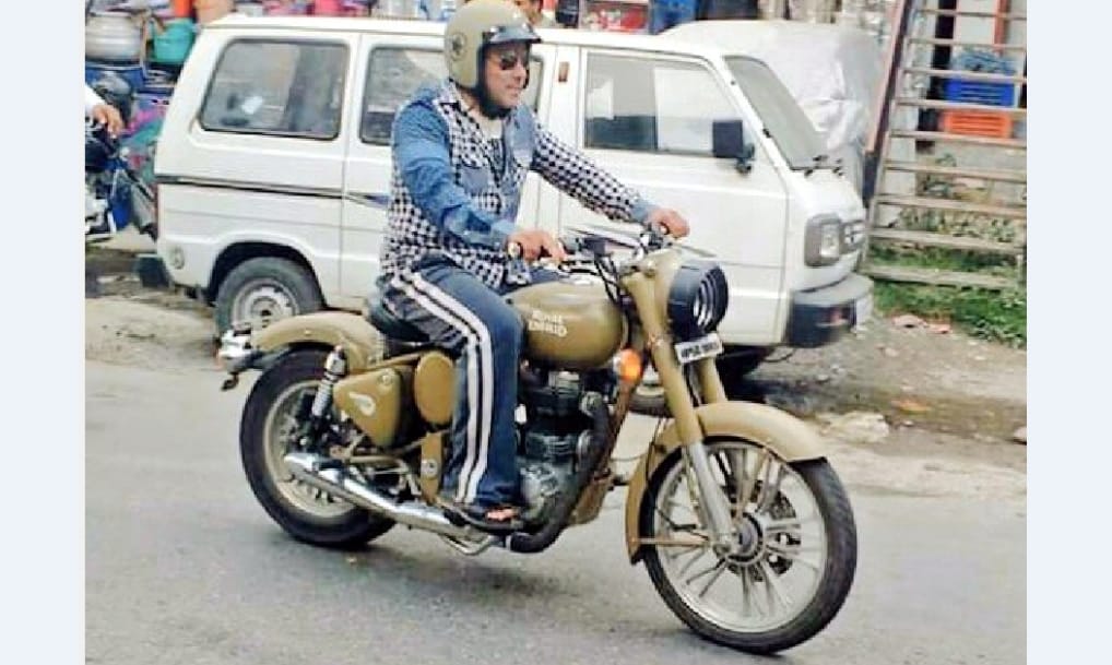 Salman Khan Bike Race at Manali.