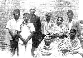sensational exposure about shaheed-e-azam bhagat singh family