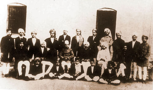 sensational exposure about shaheed-e-azam bhagat singh family