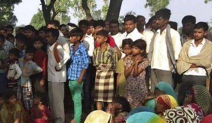 crowd killed a man in UP's Allahabad