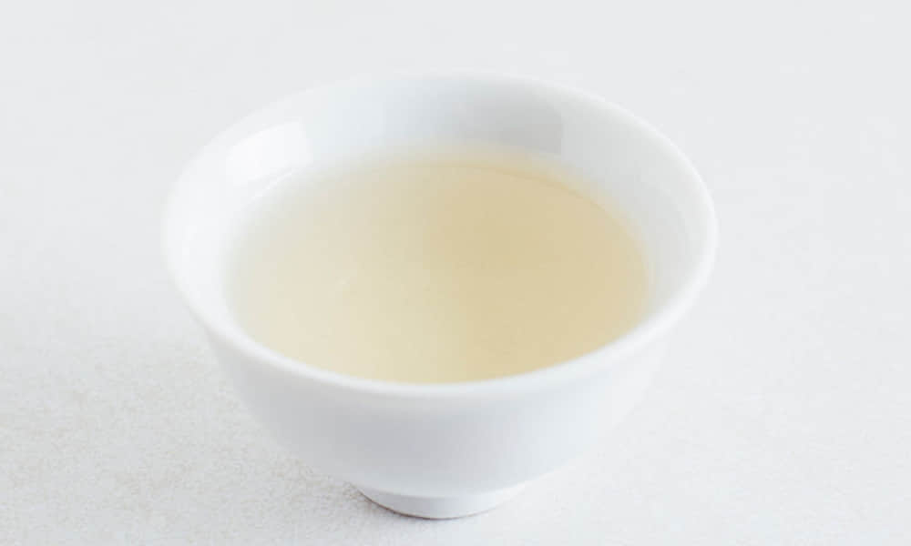 these easy and weird remedies to get rid of pimples