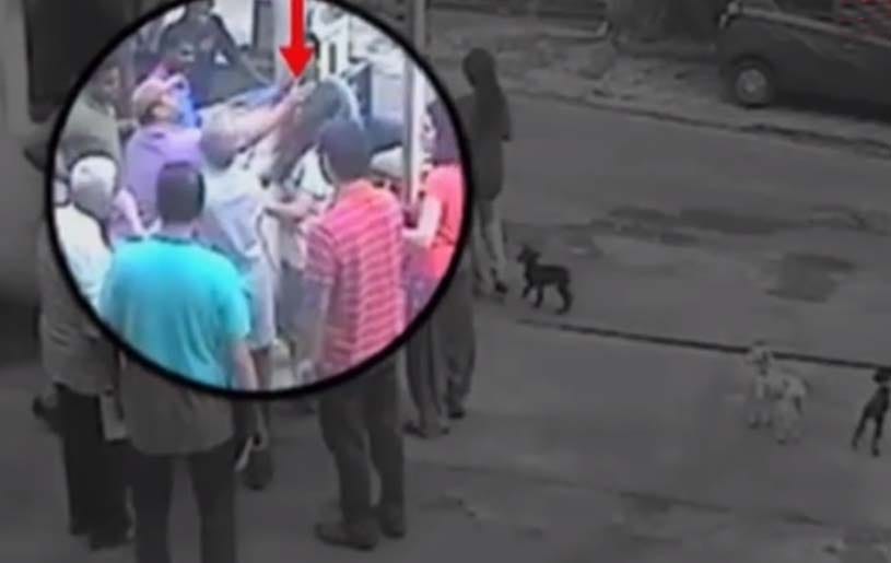 man beatan mother and daughter in Pune for saving stray dogs