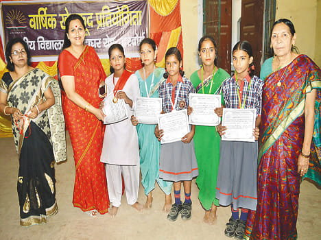 kho kho and cricket team won Narmada