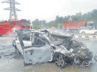 Trole overtake rounds crashed into the car, two critically, Kurukshetra