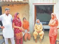 Beed applique applique and punch people, including malaria, dengue, typhoid vulnerable, Kurukshetra
