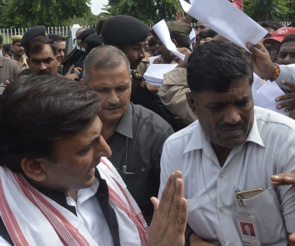  CM akhilesh yadav's last janata darbar in Lucknow.