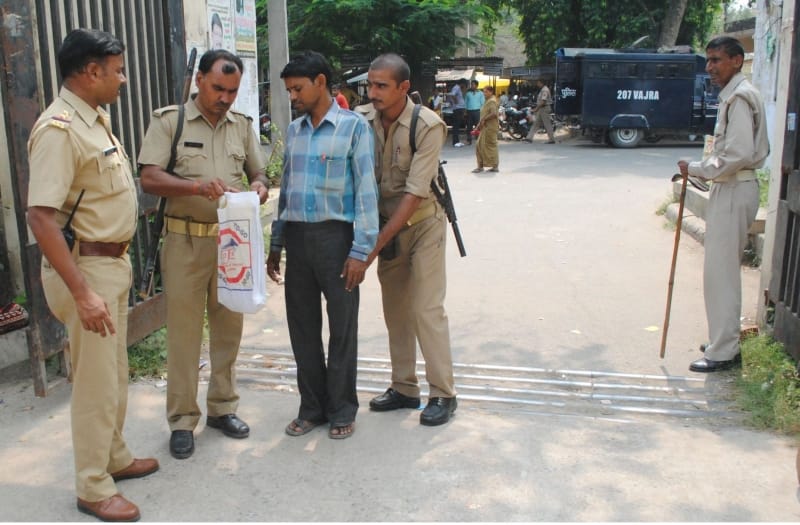 alert police officer elections