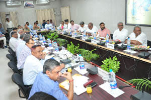 General to continue to coach trains