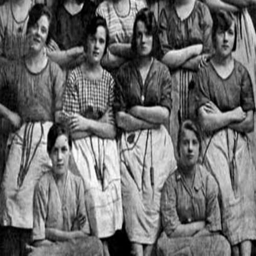 mystery behind this historical photo