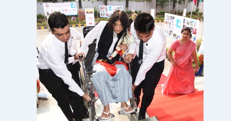 Iron lady irom sharmila on india pakistan war