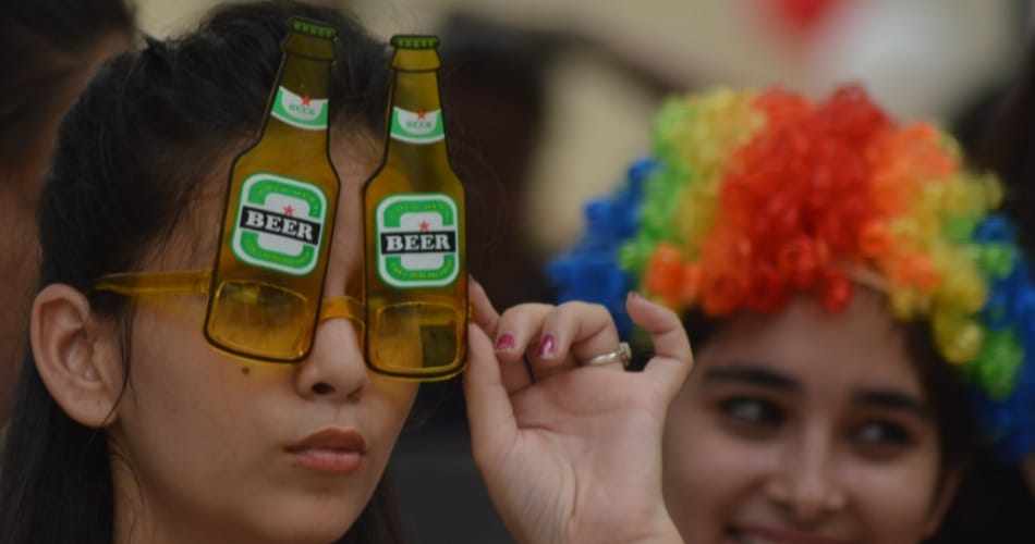 amazing photos of girls during punjab university zonal youth festival in mcm college
