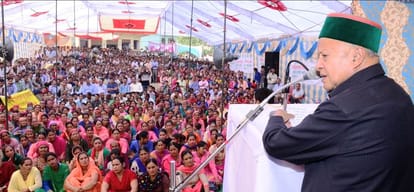Cm virbhadra targets opposition on social media