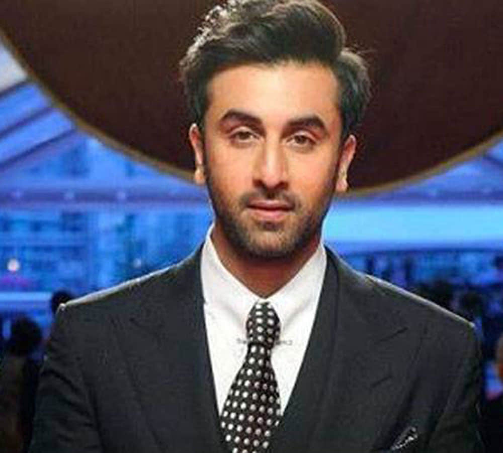 apart from Abhishek Bachchan these actor also played sardar role in film