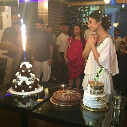 mouni roy celebrate her birthday with her boyfriend