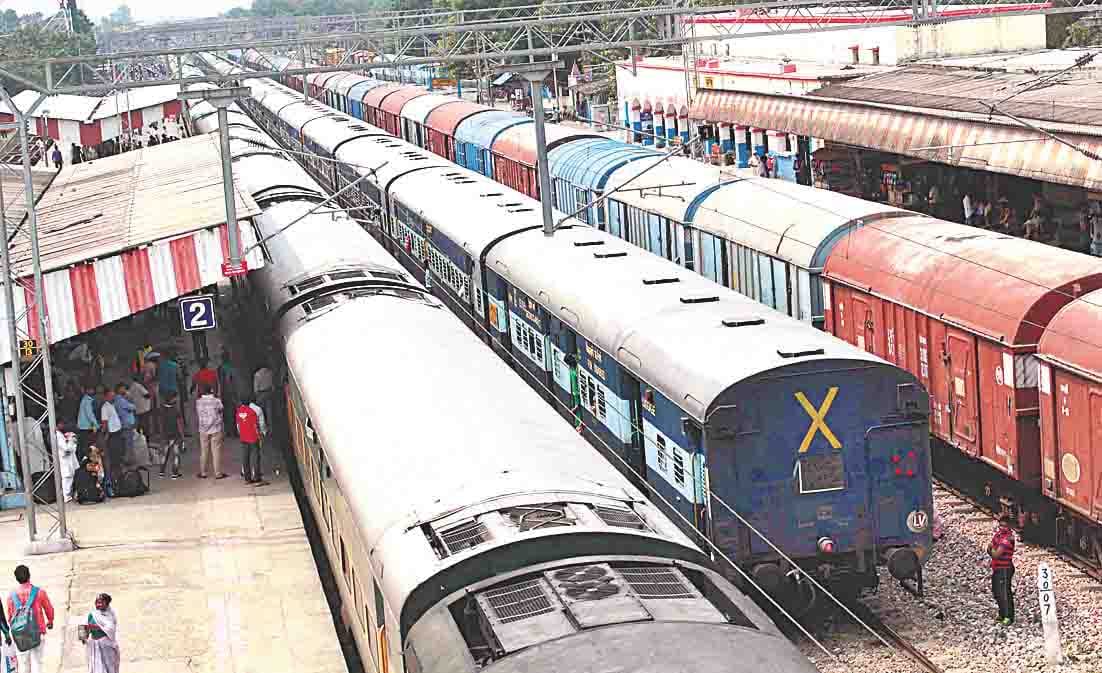 porbandar exp stop at kafoorpur