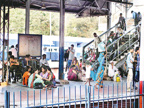 reverse shatabdi late by 8 hours