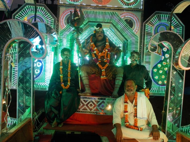 West View Shiva devotees descended on the streets