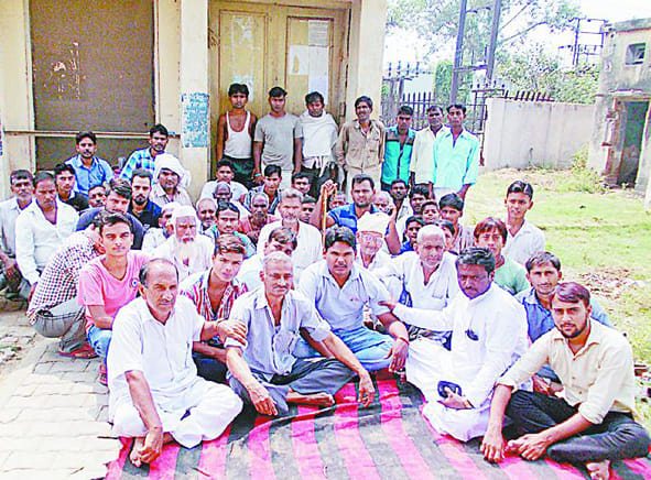 Electric power for staging a sit-in staff hostage rural