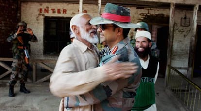 Army gives ‘Jadoo ki Jhappi’ to South Kashmir locals to ‘calm down’ Valley