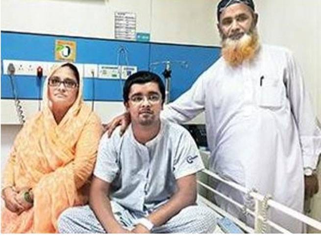 Ailing Pakistani youth queues up for an Indian heart