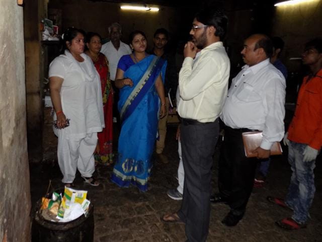 Food Minister's team found irregularities in the ration shop