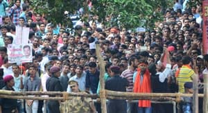 University's 'credibility' demands for votes