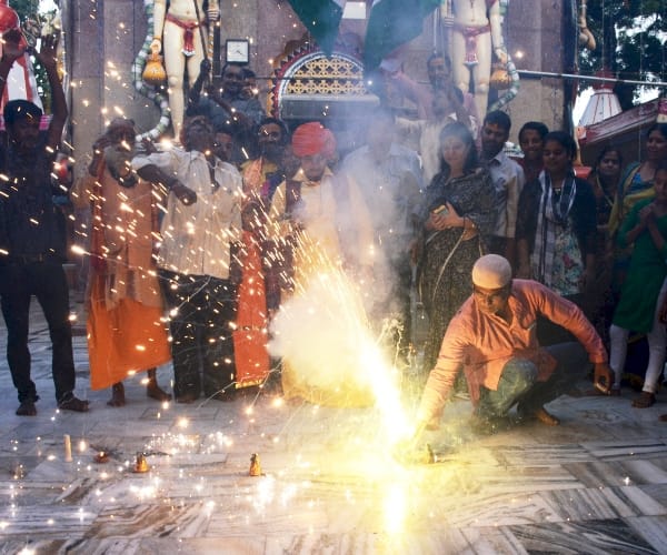  People celebrate the bravery of Indian army in Lucknow.