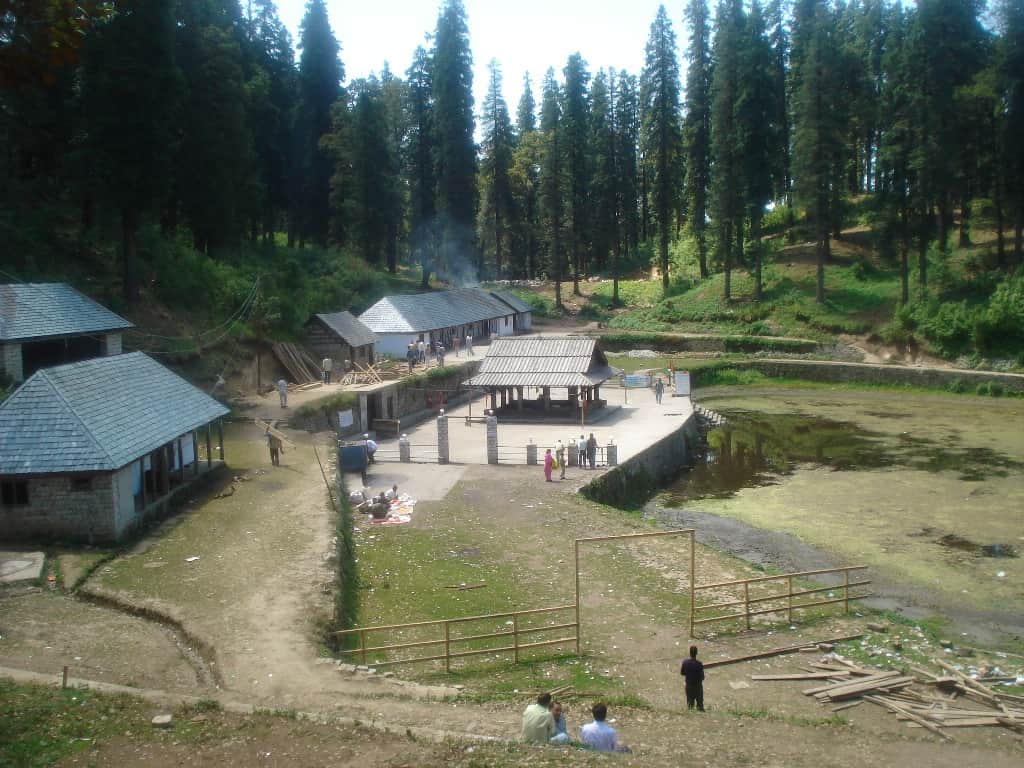 Kamrunag lake temple himachal pradesh mystery here a treasure hidden in the lake