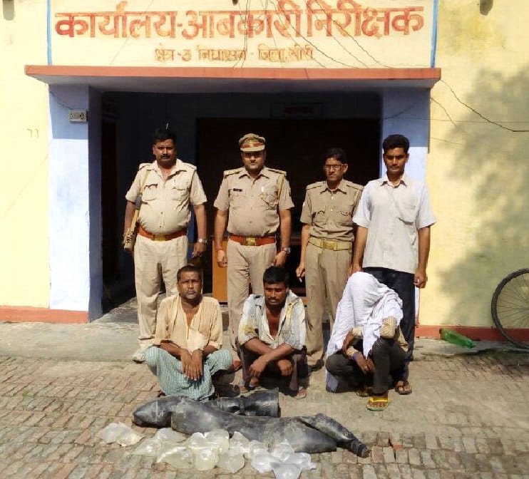 190 liters of liquor seized three prisoners, including a woman