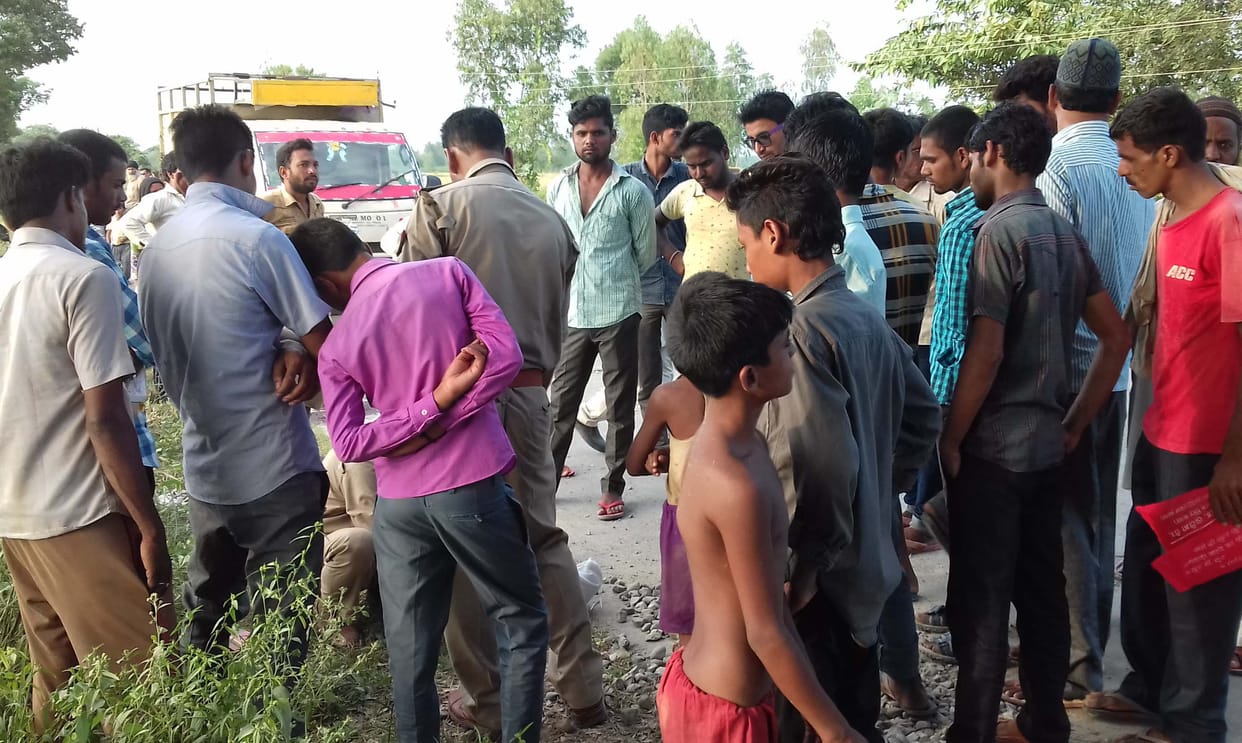 Mother-daughter died from the collision of container