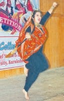 talent hunt, students perform, singing and dancing, kaithal