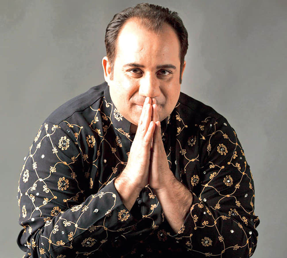 rahat fateh ali khan is new victim of ban pak artist 