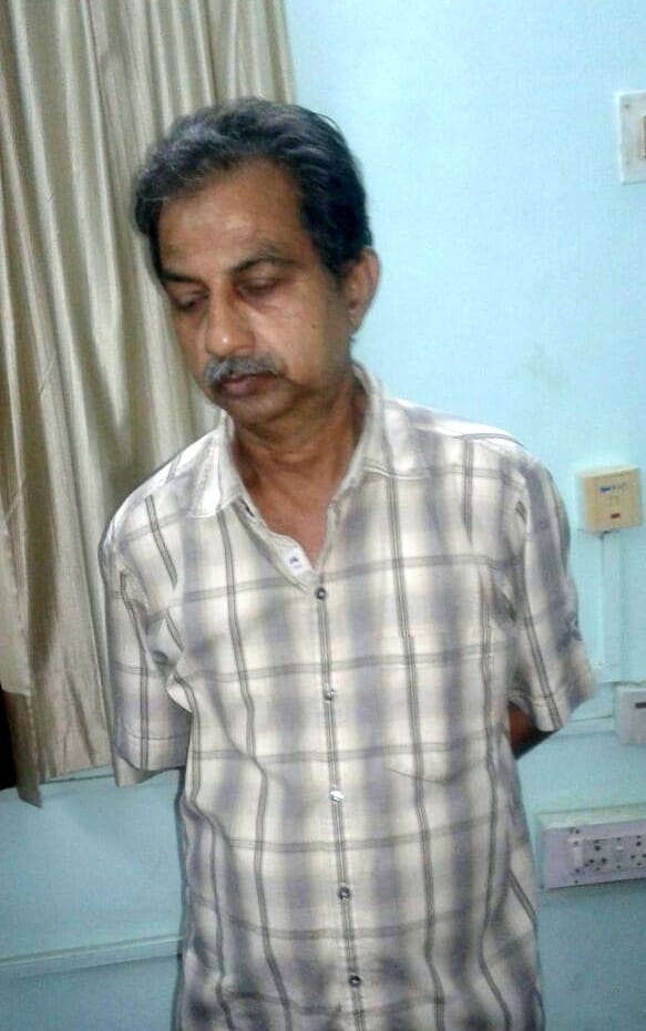 tuition teacher molested class 3 girls