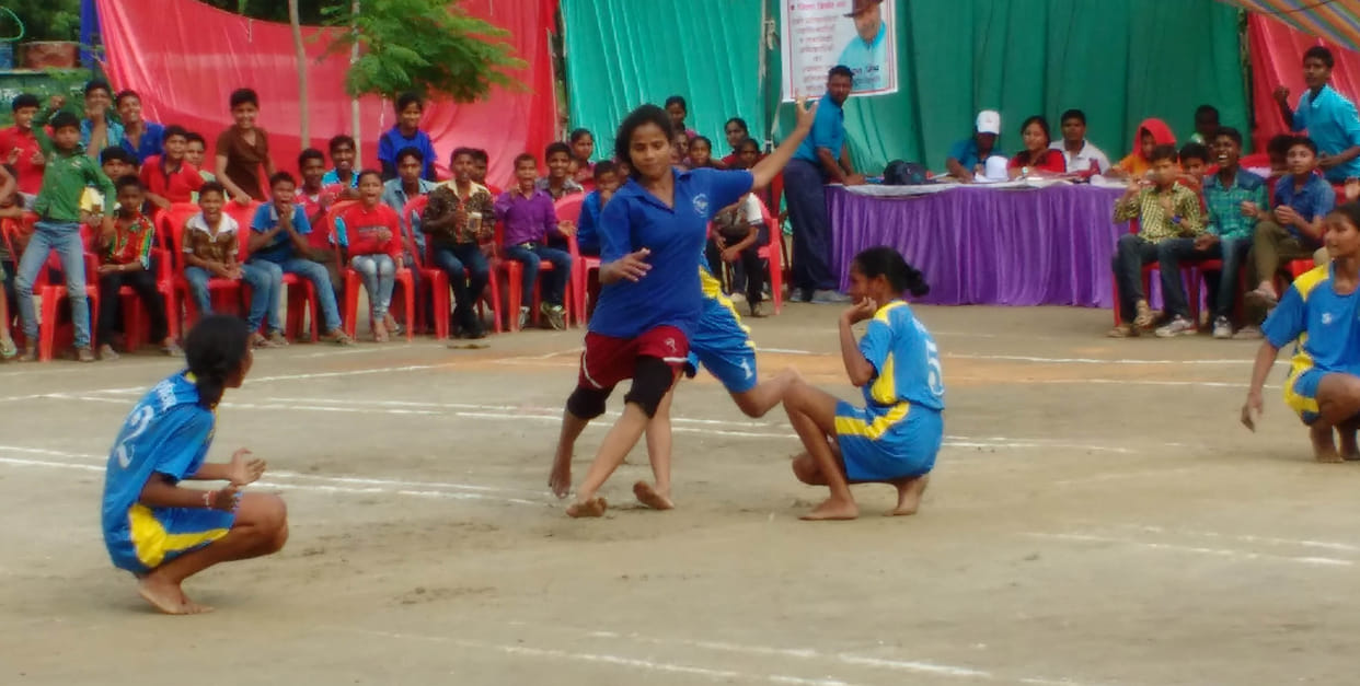 eams from 12 districts including Basti quarterfinals