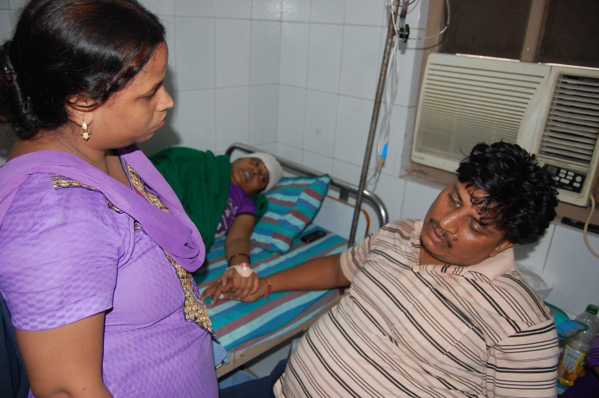 train hit mother and daughter, both died.