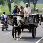 सीमांत गांवों के लोग हुए विस्थापित