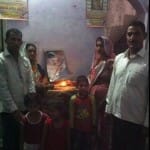 शहीदों की विधवाओं ने घी के दीपक जलाए। किसी ने अपने पति के स्मारक पर तो किसी ने अपने घर में दीपक जलाए। 