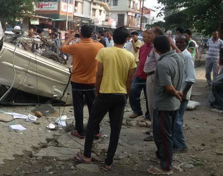 honda city car upturned due to electrical wire