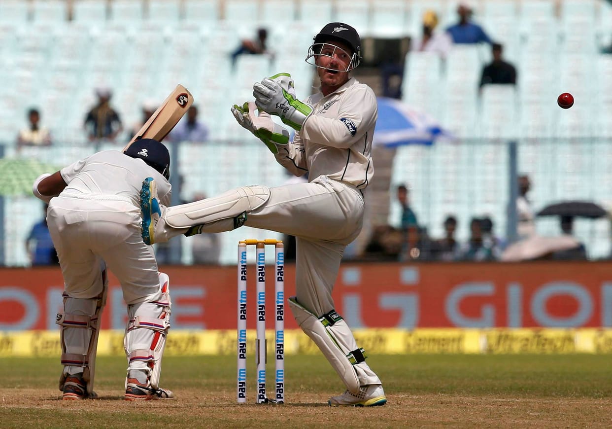 Indian Batsmen Struggling Before New Zealand Bowlers In Eden Gardens